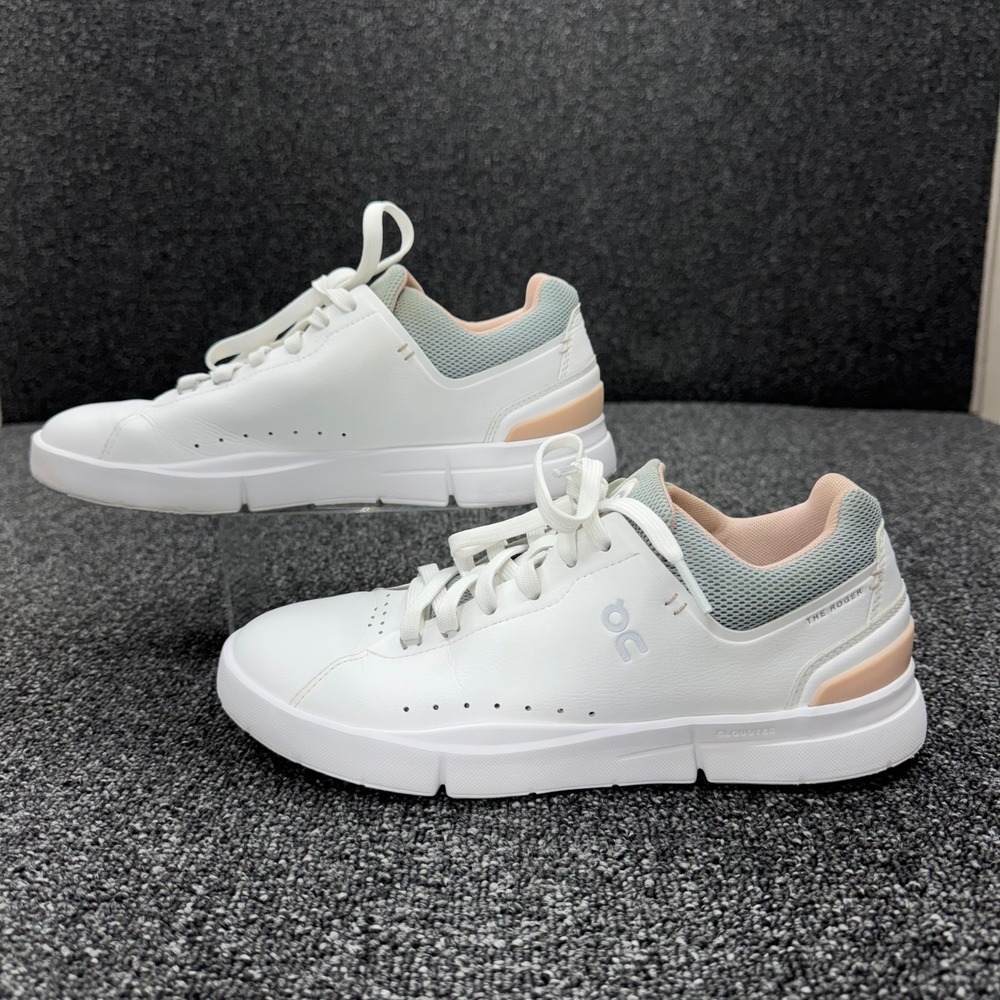 On Running The Roger Advantage Sneakers Womens 9 on clouds active life no box